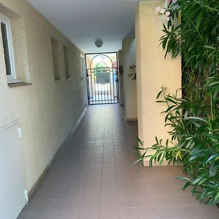 Coralines Apartment